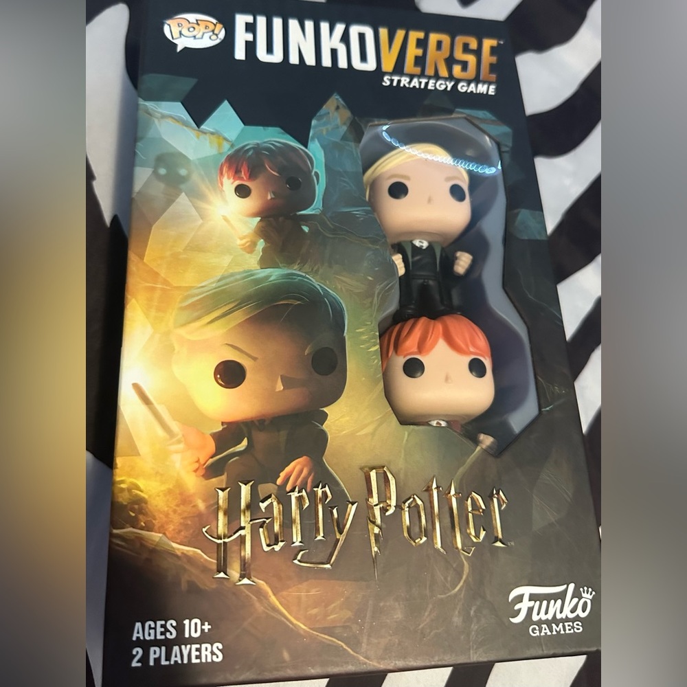 FUNKOVERSE STRATEGY GAME  (HARRY POTTER) exclusive Funko pops.